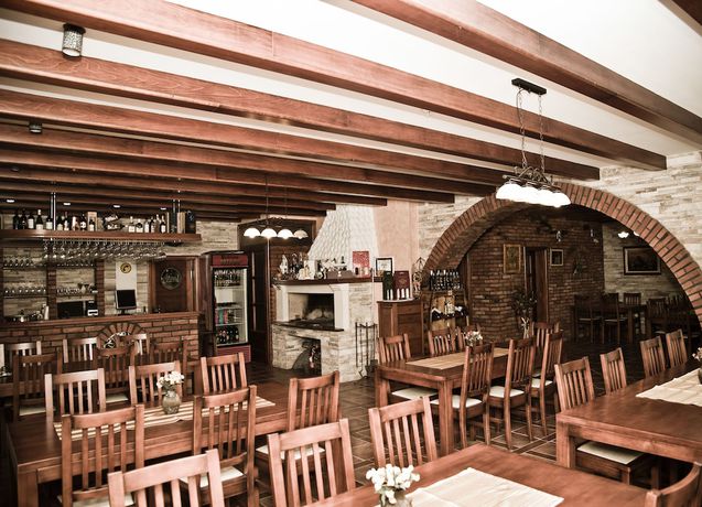 Imagen del bar/restaurante del Hotel Motel Monako. Foto 2