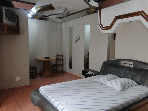 Imagen de la habitación del Hotel Motel Monza. Foto 5