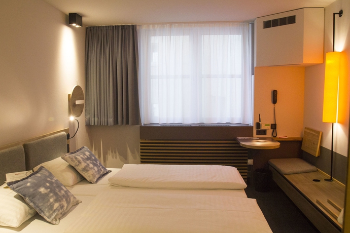 Imagen de la habitación del Hotel Motel One Frankfurt-Hauptbahnhof. Foto 5