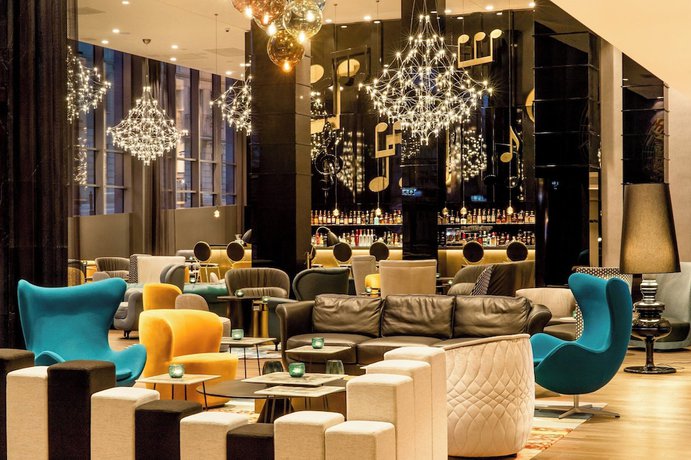 Imagen general del Hotel Motel One Warsaw - Chopin. Foto 1