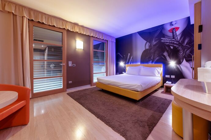 Imagen de la habitación del Hotel Motel Piranha, Vercelli. Foto 16