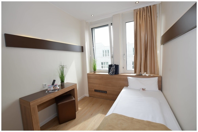 Imagen de la habitación del Hotel Motel Plus Berlin. Foto 9