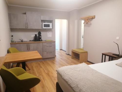 Imagen de la habitación del Hotel Motel Q- das kleine Stadthotel. Foto 11