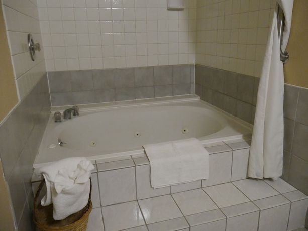 Imagen de la habitación del Hotel Motel Sun Inn. Foto 14