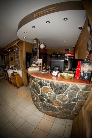 Imagen del bar/restaurante del Hotel Motel w Lace. Foto 2