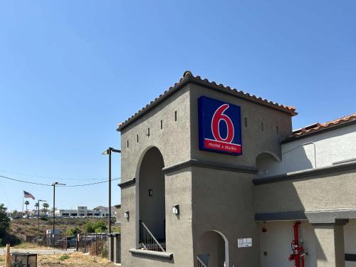 Imagen general del Hotel Motel6 Lake Elsinore, CA. Foto 1