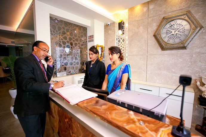 Imagen de los interiores del Hotel Moti Palace. Foto 18