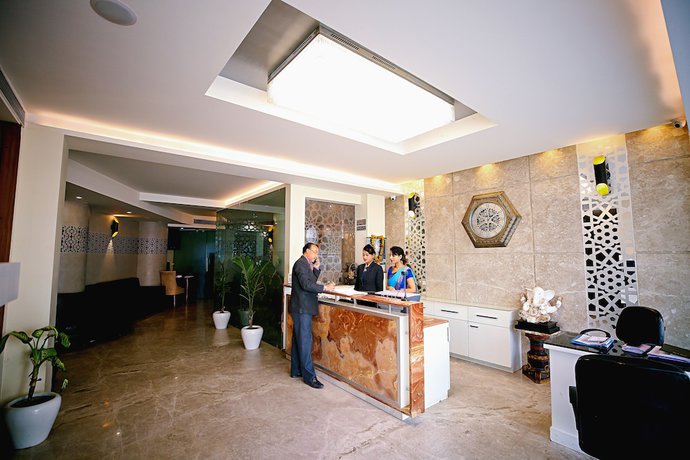 Imagen de los interiores del Hotel Moti Palace. Foto 20