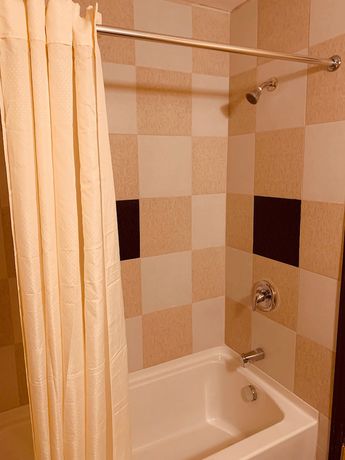 Imagen de la habitación del Hotel Motor City Inn and Suites. Foto 10