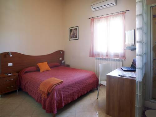 Imagen de la habitación del Hotel Motta Residence. Foto 5