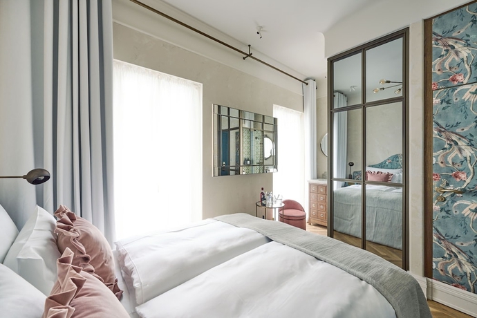 Imagen de la habitación del Hotel Motto. Foto 3