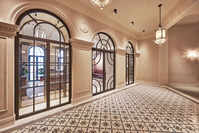 Imagen de los interiores del Hotel Motto. Foto 14