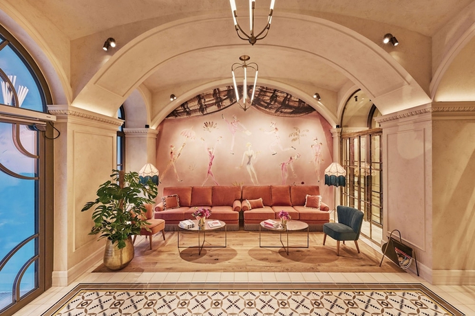 Imagen de los interiores del Hotel Motto. Foto 16