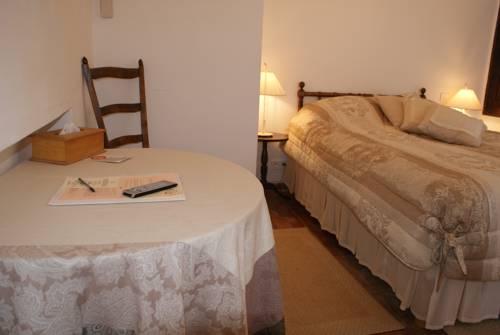 Imagen de la habitación del Hotel Moulin De La Camandoule. Foto 5