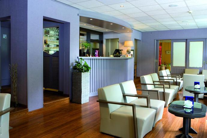 Imagen de los interiores del Hotel Moulin Dedaverdisse, The Originals Relais (relais Du Silence). Foto 6