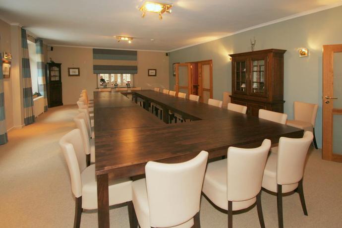 Imagen de los interiores del Hotel Moulin Dedaverdisse, The Originals Relais (relais Du Silence). Foto 7