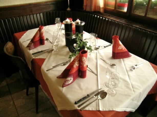 Imagen del bar/restaurante del Hotel Moulin. Foto 2