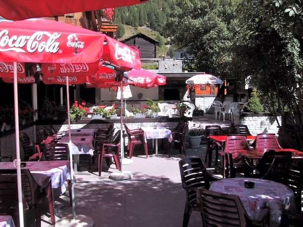 Imagen de los exteriores del Hotel Moulin. Foto 17