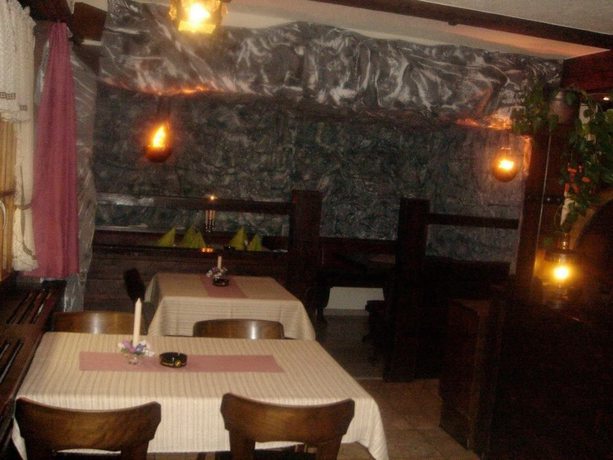 Imagen del bar/restaurante del Hotel Moulin. Foto 4