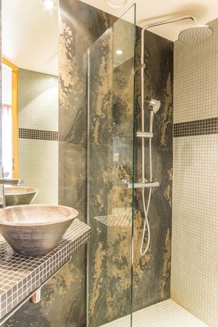 Imagen de la habitación del Hotel Moulin Plaza. Foto 10