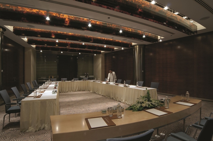 Imagen de los interiores del Hotel Mövenpick Al Khobar. Foto 9