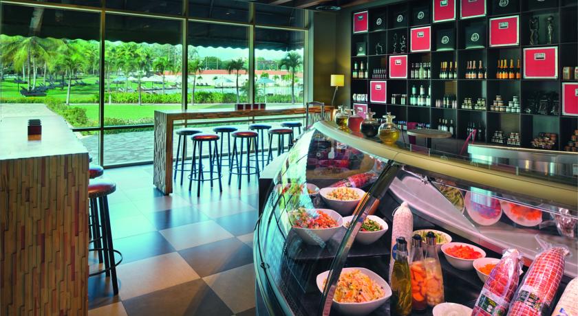 Imagen general del Hotel Mövenpick Ambassador Accra. Foto 3