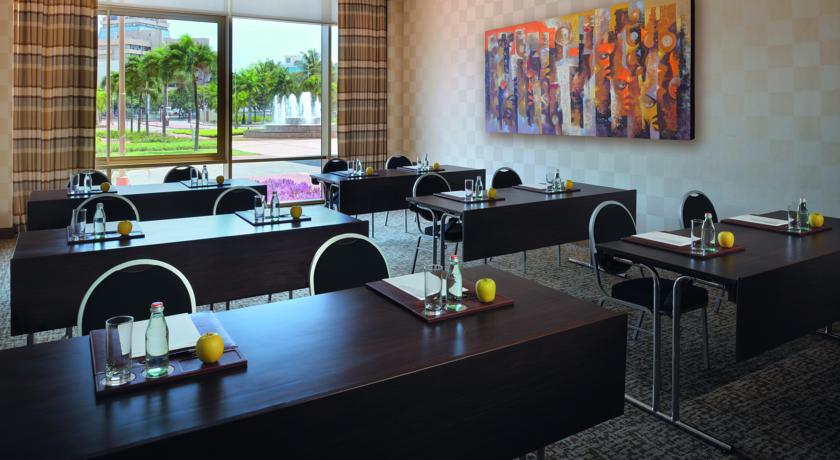 Imagen general del Hotel Mövenpick Ambassador Accra. Foto 4