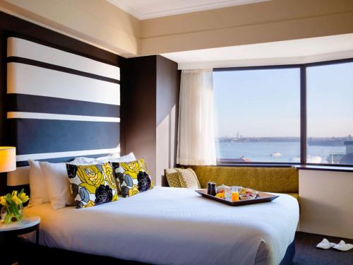 Imagen de la habitación del Hotel Mövenpick Auckland. Foto 13
