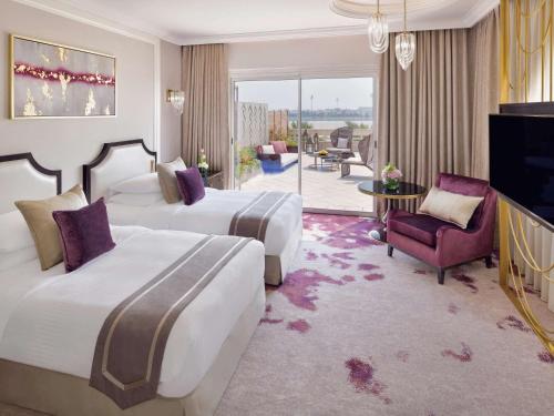 Imagen de la habitación del Hotel M&ouml;venpick Bahrain. Foto 13