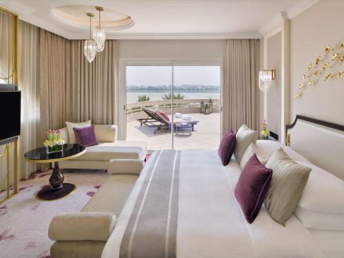 Imagen de la habitación del Hotel M&ouml;venpick Bahrain. Foto 16