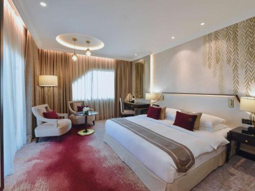 Imagen de la habitación del Hotel M&ouml;venpick Bahrain. Foto 18