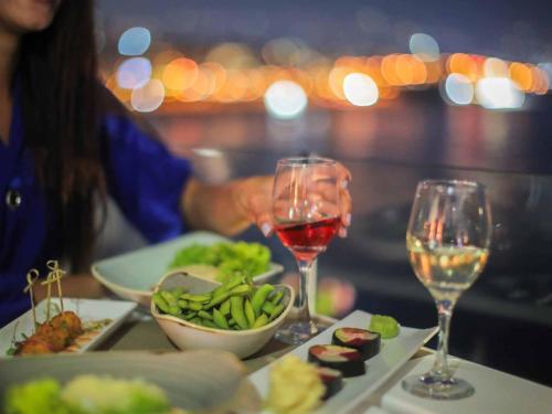 Imagen general del Hotel Mövenpick Beirut. Foto 5