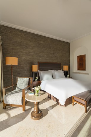 Imagen de la habitación del Hotel Mövenpick Dead Sea Jordan. Foto 14