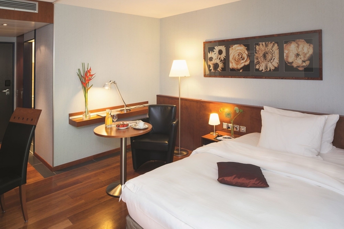 Imagen de la habitación del Hotel Mövenpick Egerkingen. Foto 4