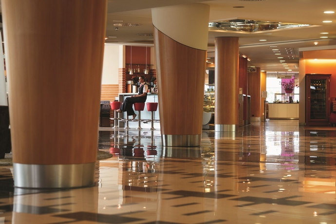 Imagen de los interiores del Hotel Mövenpick Egerkingen. Foto 15