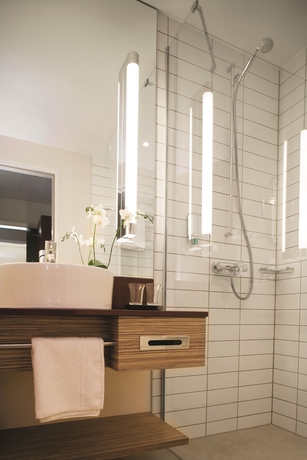 Imagen de la habitación del Hotel Mövenpick Frankfurt City. Foto 10