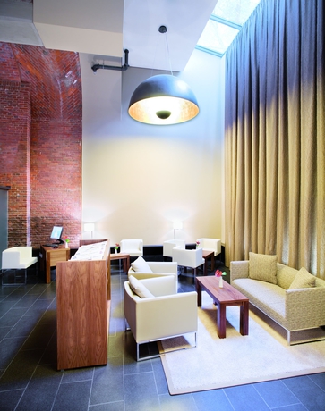 Imagen de los interiores del Hotel Mövenpick Hamburg. Foto 14