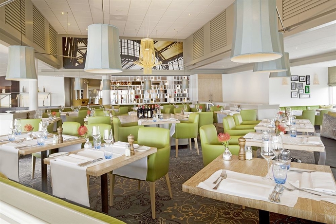 Imagen del bar/restaurante del Hotel Mövenpick - Hertogenbosch. Foto 6