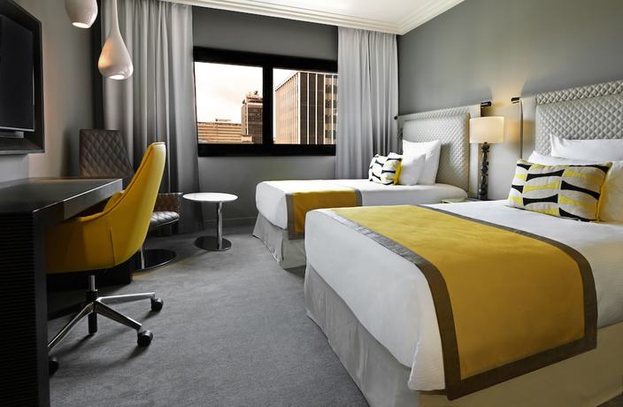 Imagen de la habitación del Hotel Mövenpick Hotel Abidjan. Foto 6
