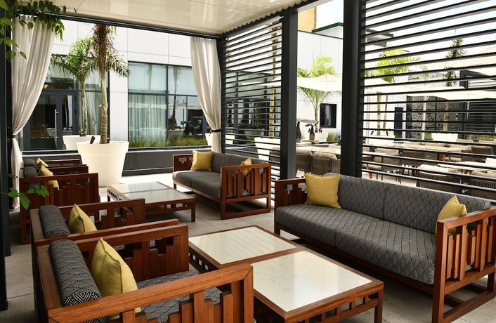 Imagen de la habitación del Hotel Mövenpick Hotel Abidjan. Foto 12
