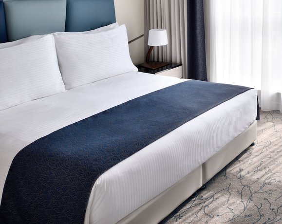 Imagen de la habitación del Hotel Mövenpick Hotel Apartments Downtown Dubai. Foto 15