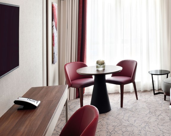 Imagen de la habitación del Hotel Mövenpick Hotel Apartments Downtown Dubai. Foto 19