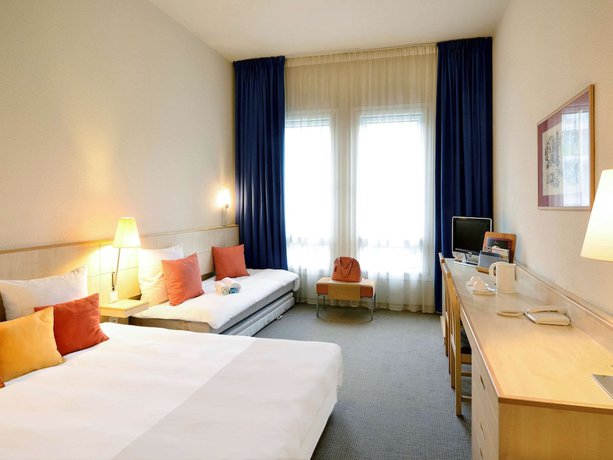 Imagen de la habitación del Hotel Mövenpick Hotel Budapest Centre. Foto 11