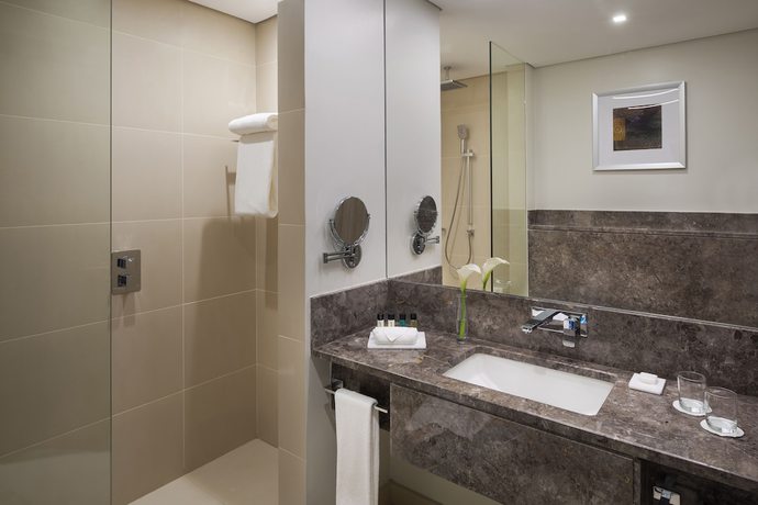 Imagen de la habitación del Hotel Mövenpick Hotel Tahlia Jeddah. Foto 10