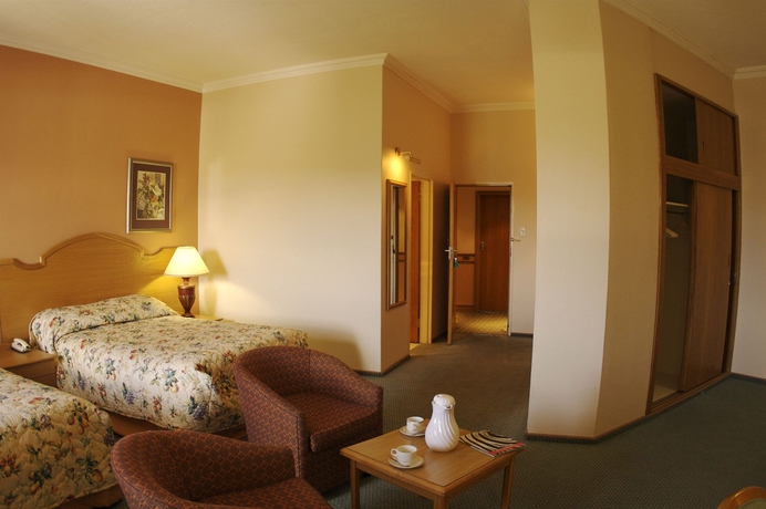 Imagen de la habitación del Hotel Mövenpick Hotel Windhoek. Foto 5