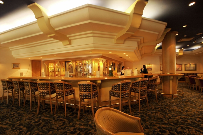 Imagen del bar/restaurante del Hotel Mövenpick Hotel Windhoek. Foto 4