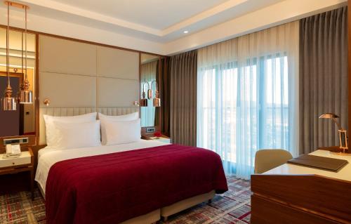 Imagen de la habitación del Hotel Mövenpick Istanbul Asia Airport. Foto 18