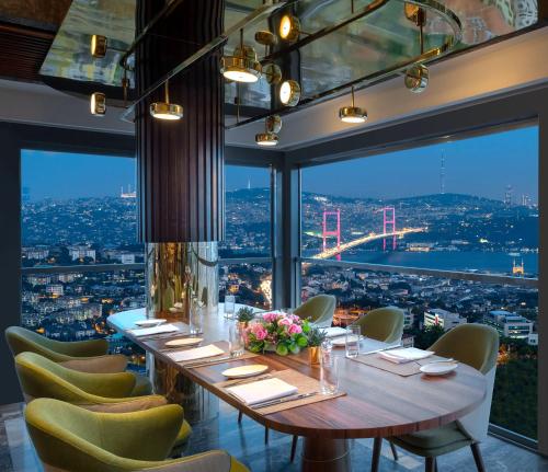 Imagen general del Hotel Mövenpick Istanbul Bosphorus. Foto 4