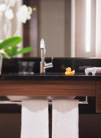 Imagen de la habitación del Hotel Mövenpick Izmir. Foto 13