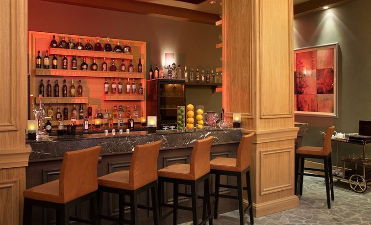 Imagen del bar/restaurante del Hotel M&ouml;venpick Krasnaya Polyana. Foto 3